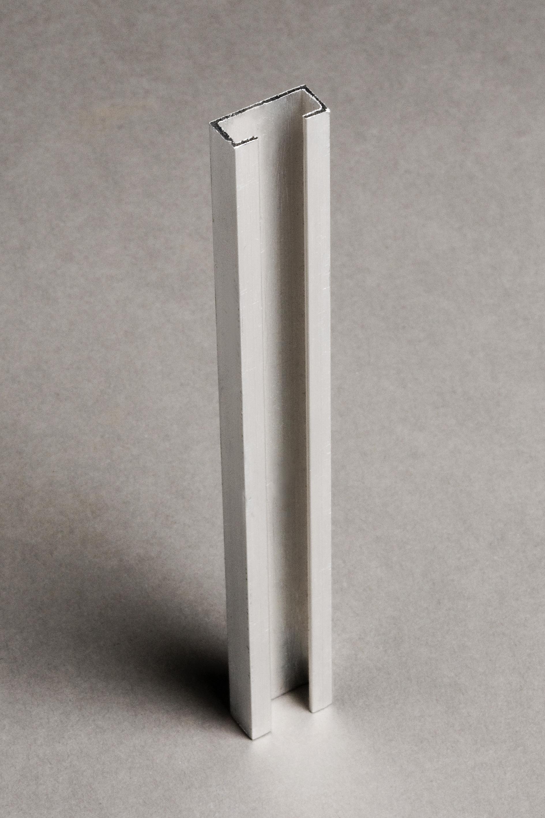 R�ckrahmenleiste f�r Plattenaufh�ngung - Abmessung: 7x16mm - L�nge: 300cm